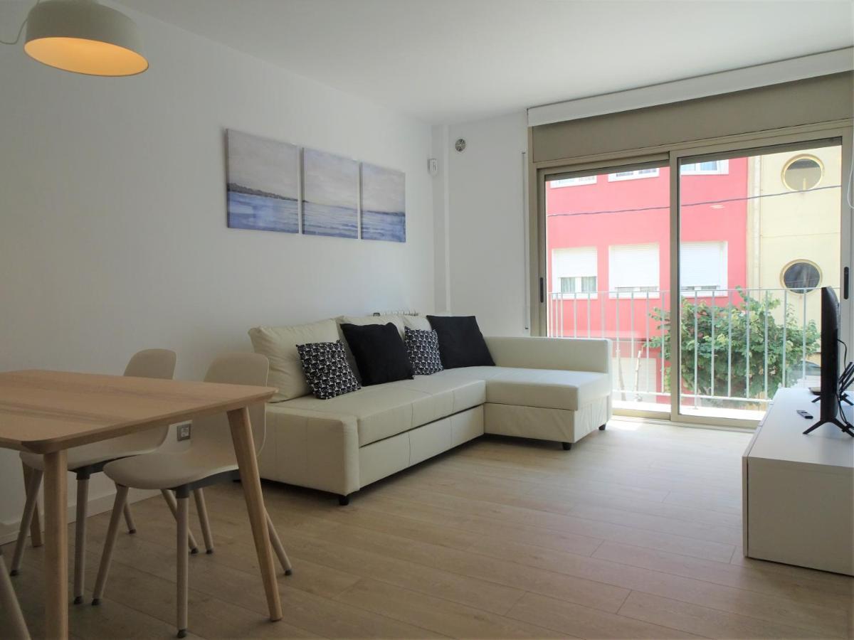 Precioso Apartamento Familiar Con Aparcamiento 팔라모스 외부 사진