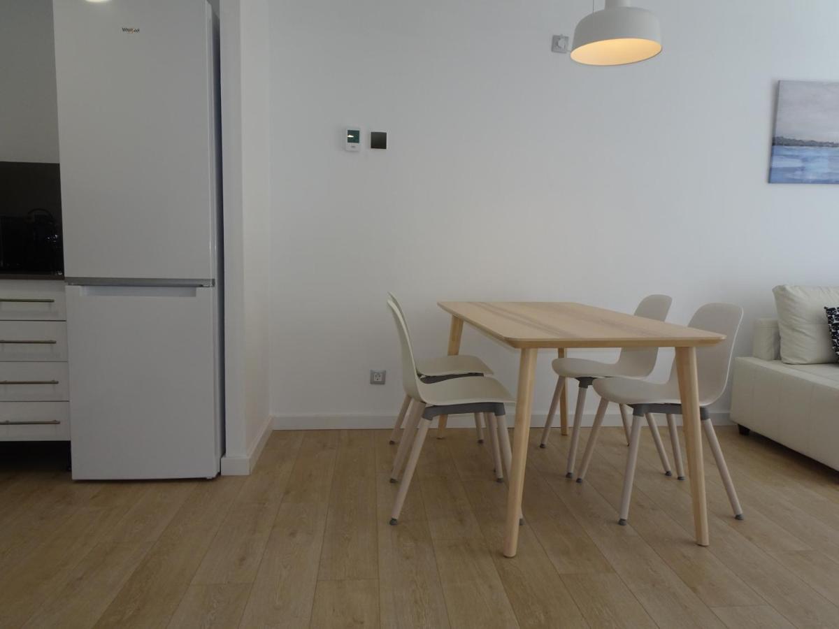 Precioso Apartamento Familiar Con Aparcamiento 팔라모스 외부 사진